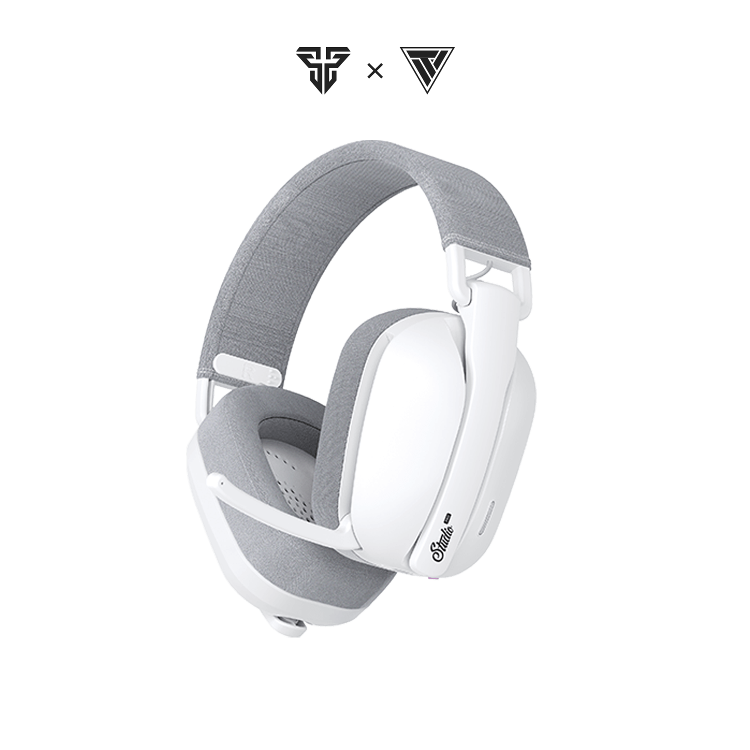 Fantech WHG03 Pro wireless gaming headset, white and gray.